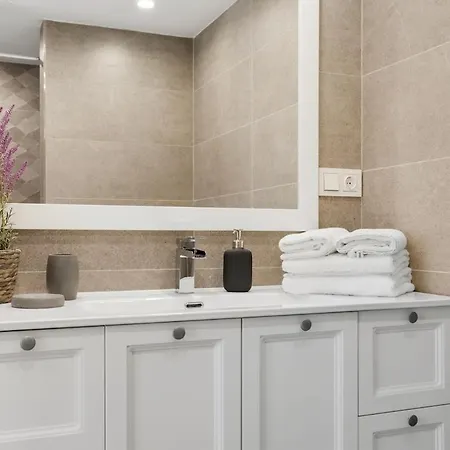 Casa Bonbini Ii شقة إِستيبونا